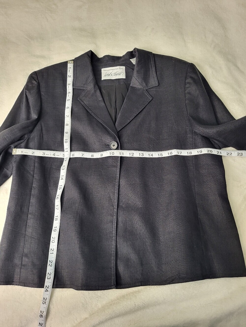 Lord & Taylor Black Linen Blazer. Size 14 - Picture 8 of 10